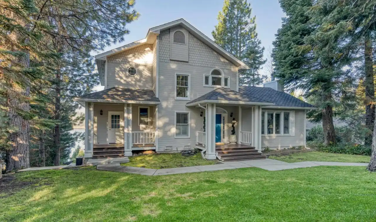 Lakeside Luxury at Lake Almanor