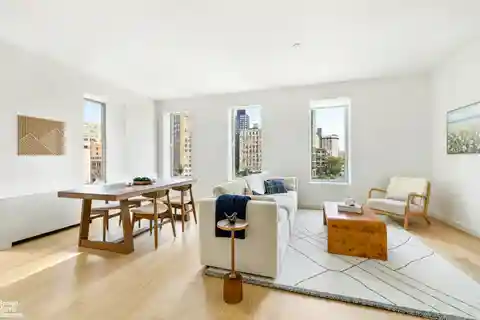 Sun-Drenched Luxury with Iconic City Views