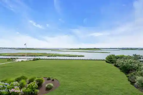 Exceptional Townhouse in Ocean Reef
