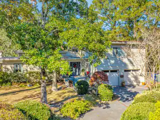 Charming Home in the Desirable South Windermere Neighborhood