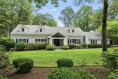 A Rare Find in Briarcliff Manor