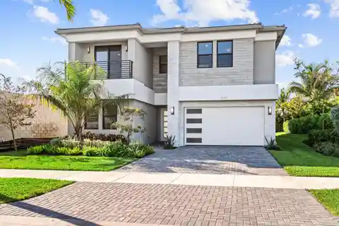 Stunning New Home with Resort-style Amenities