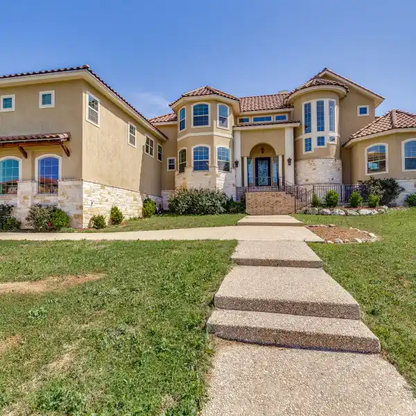 AN OASIS OF COMFORT AND LUXURY