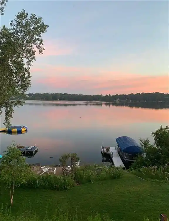 Elegance and Charm on Lower Prior Lake