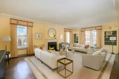 Desirable Park Avenue Apartment