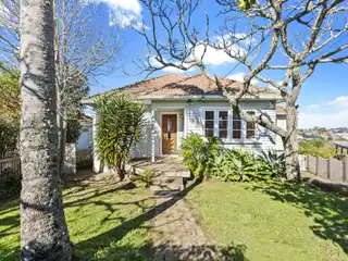 Spacious Bungalow in the Prized Westmere Peninsula