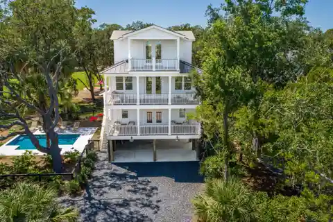 Stunning Pinnacle of Coastal Living