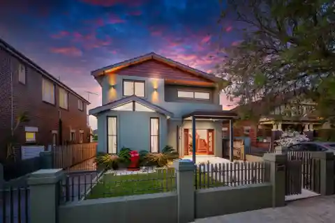 Comfortable Family Residence with Grand Proportions