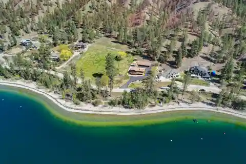 Semi-Lakeshore Acreage Retreat