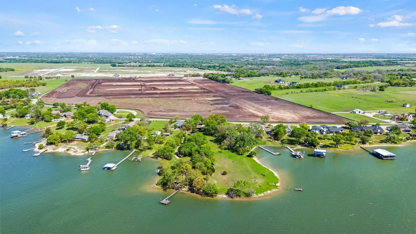 Spectacular Lake Waxahachie Property with Panoramic Views
