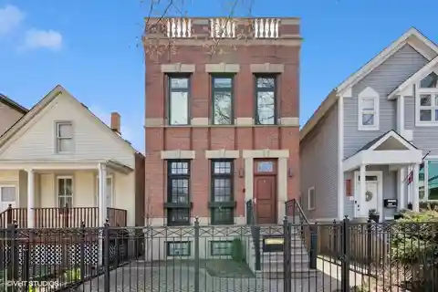 Luxurious Brick Beauty in Southport Corridor