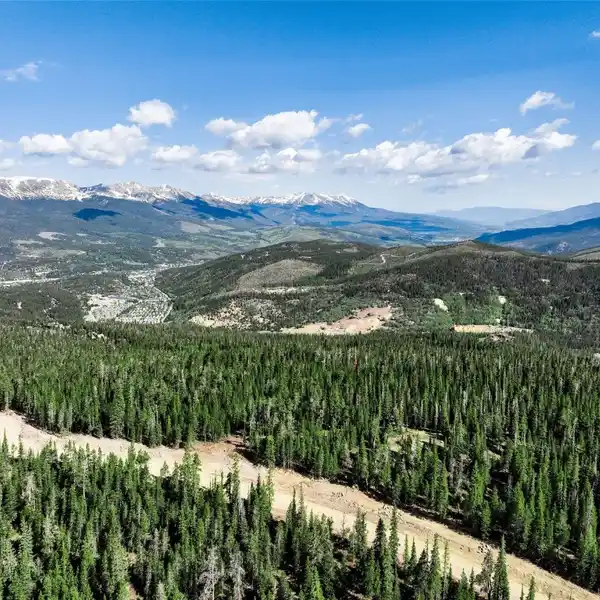 FIVE ACRE GENTLY SLOPING PARCEL