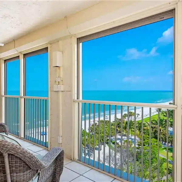 PRESTIGIOUS LIVING AT LA MER TOWER