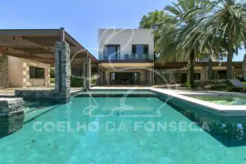 Spectacular Property Offering Modern Comfort