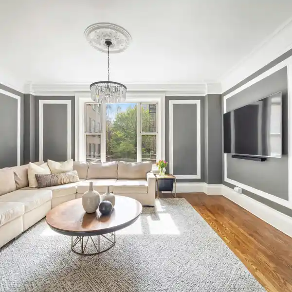 FULLY RENOVATED CLASSIC 6