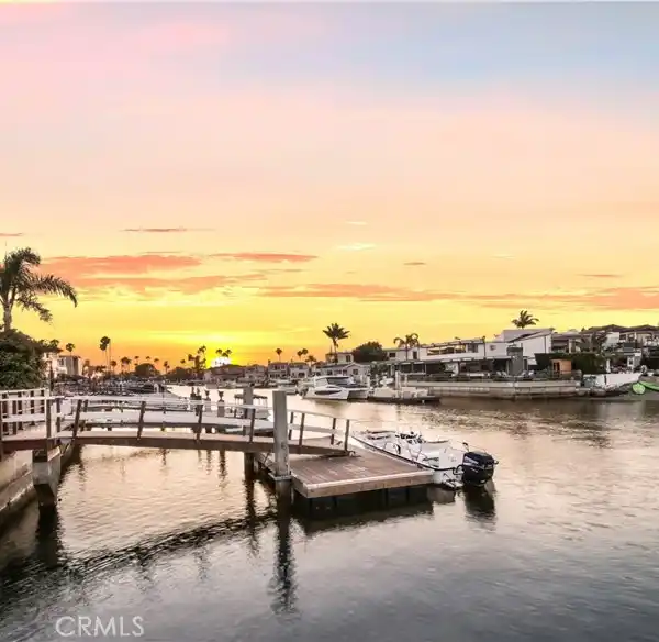 PRESTIGIOUS DOUBLE-LOT WATERFRONT ESTATE ON NEWPORT ISLAND