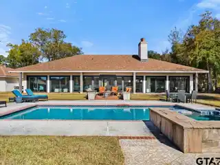 Fabulous Gated Lake Tyler Dream Property