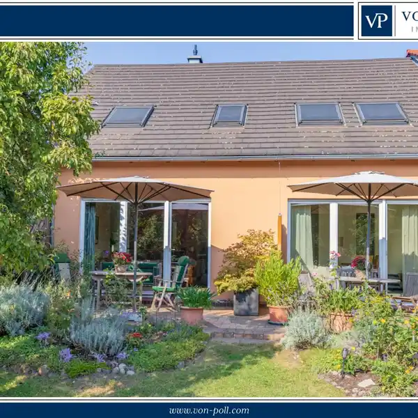 WELL-MAINTAINED HOME IN A POPULAR NEIGHBORHOOD