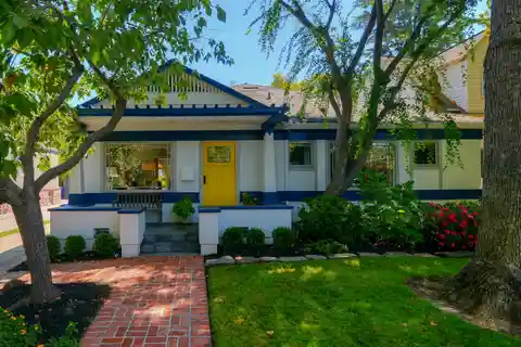 Land Park Bungalow with Guest Cottage