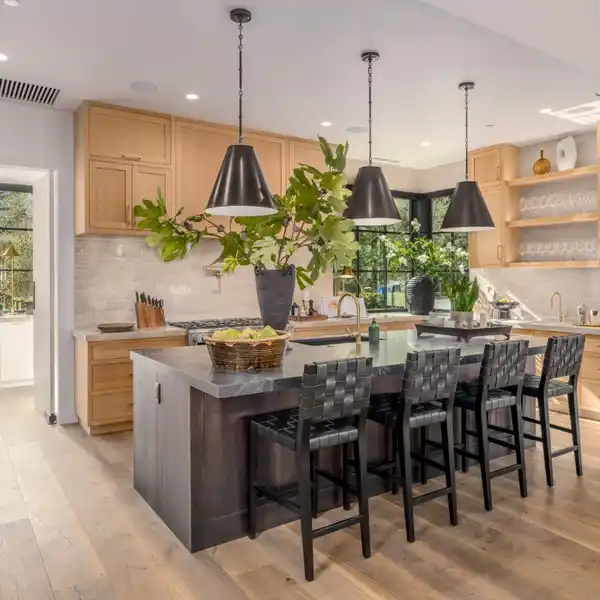 NEW HOME BLENDING CONTEMPORARY SOPHISTICATION WITH TIMELESS ELEGANCE