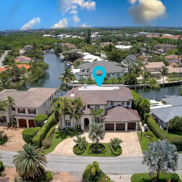 MAGNIFICENT DEEPWATER SHOWPLACE