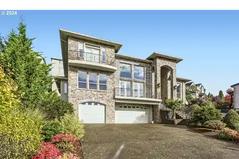 Beautiful Custom High-end Home