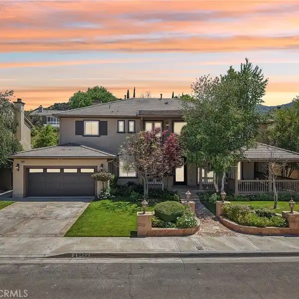RARE SOUTHERN OAKS MANOR