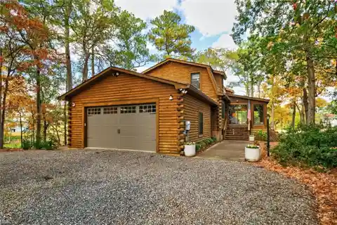 Cozy Cabin Secluded on a Private Peninsula