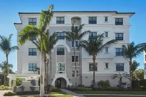 The Colony Penthouse: Indoor-Outdoor Entertaining Bliss