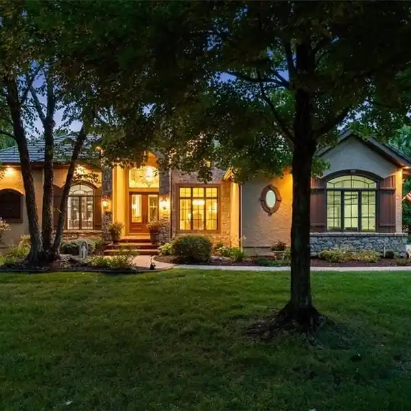 UPDATED HOME IN GATED LOCH LLOYD