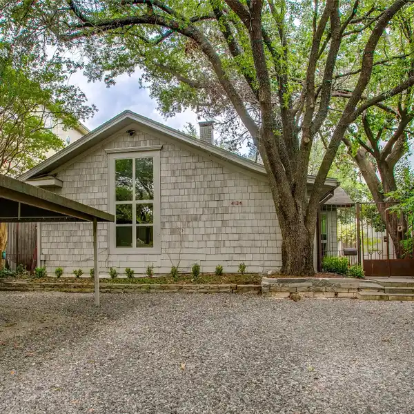 RARE OAK LAWN GEM WITH LAVISH FINISHES