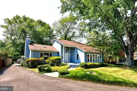 Stunning Living Space Complete with Library