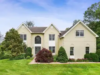 Exceptional Home in Salem Chase