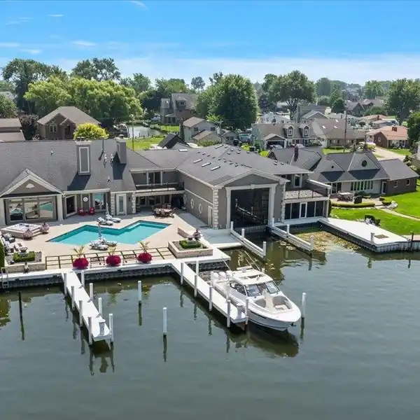 EXCEPTIONAL CUSTOM-BUILT HOME SITUATED ON BLACK CREEK LAGOON