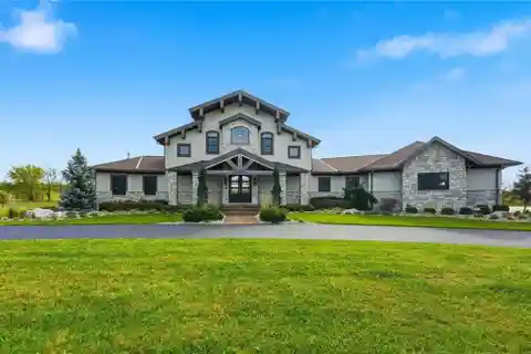 Architectural Masterpiece with Cutting-Edge Smart Features