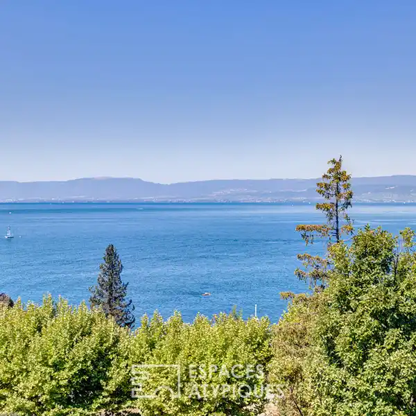 LUSH PROPERTY WITH BEAUTIFUL LAKE PANORAMA