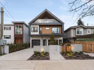 Stylish Cedar Cottage Duplex with Modern Upgrades