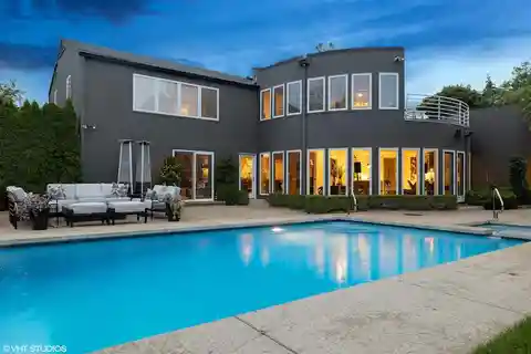 Striking Contemporary Home on a Beautiful Half-Acre