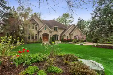 916 N. Forrest, Arlington Heights, Illinois