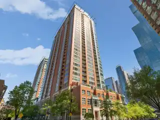 Gorgeous Corner Unit Stuns with Floor-To-Ceiling Windows