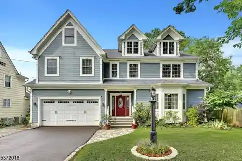 Exquisite Home in a Tranquil Neighborhood