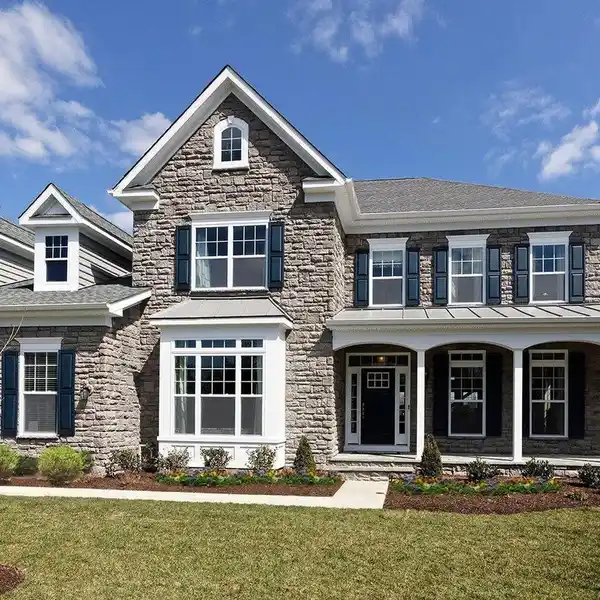 EXCEPTIONAL RESIDENCE DESIGNED FOR FLEXIBLE LUXURY LIVING