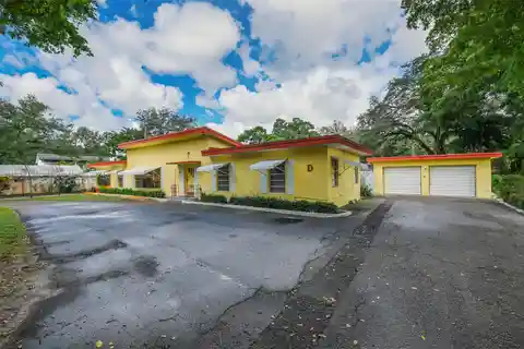 Classic Fort Lauderdale Ranch Style Home