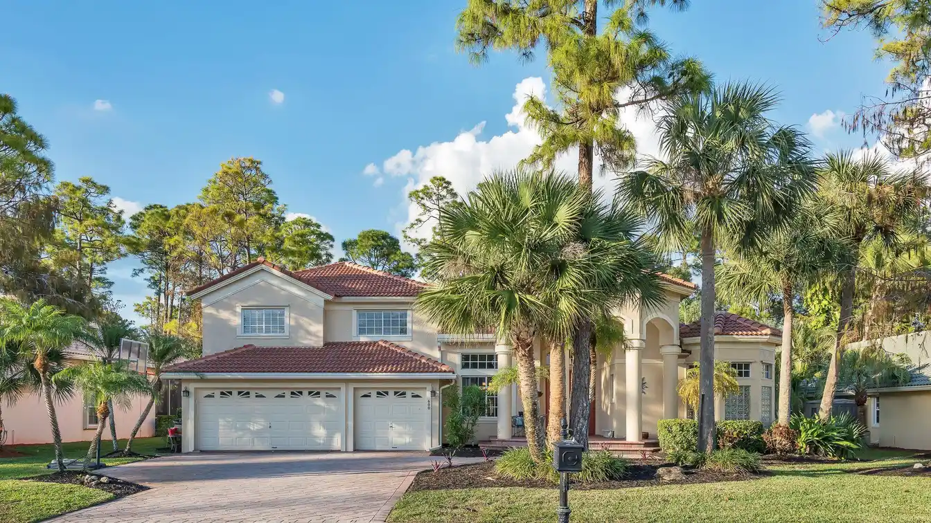 Five Bedroom Home in Sought-after Binks Preserve