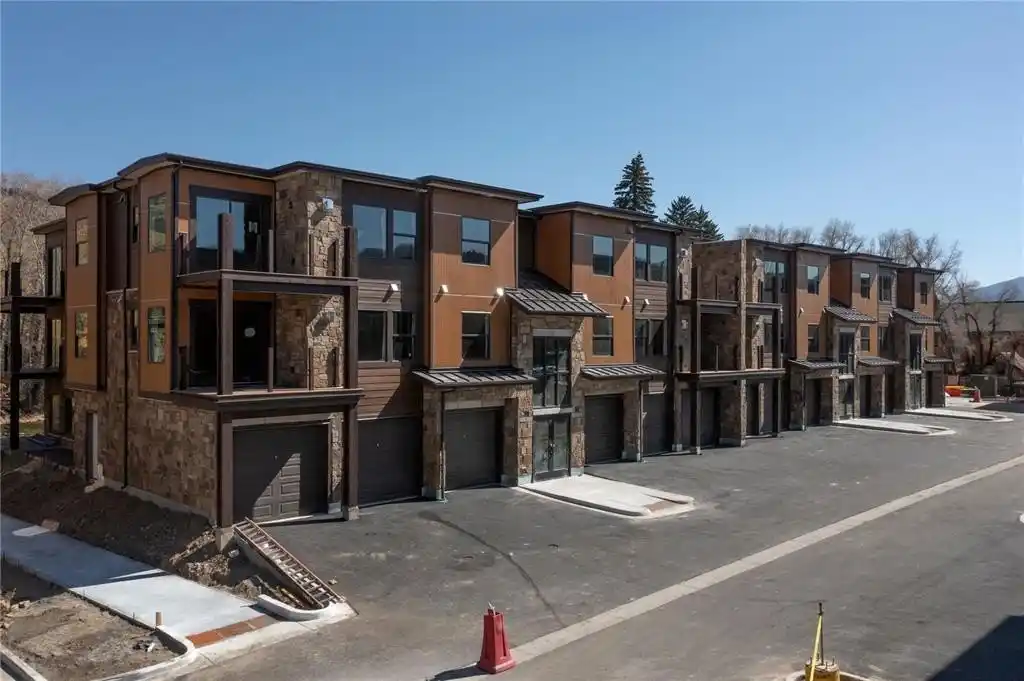 Thoughtfully Designed Residence in Blue River Flats