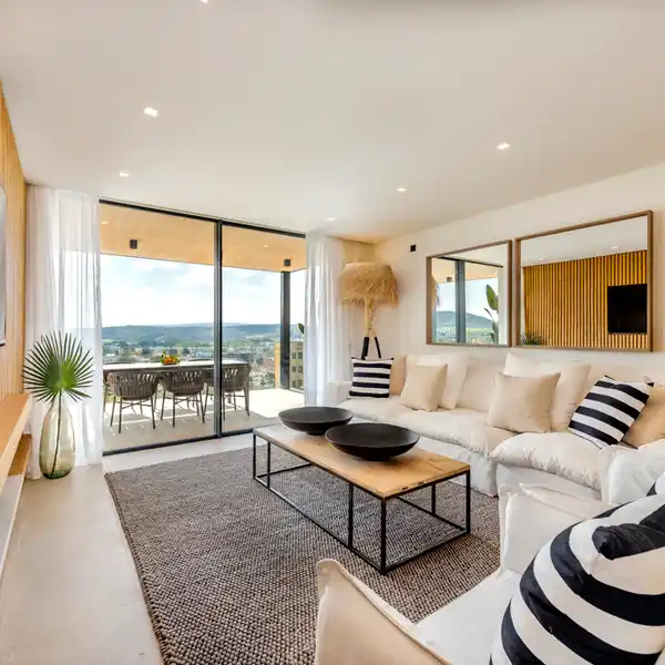 NEW LUXURY APARTMENT WITH PANORAMIC VIEWS IN SANTA PONSA