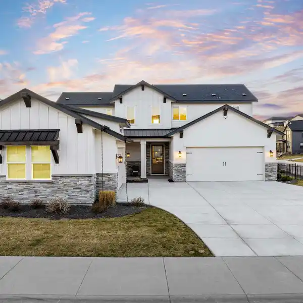 SPECTACULAR HOME IN HIGHLY COVETED HARRIS NORTH