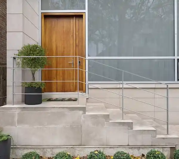 ARCHITECTURAL MASTERPIECE IN LINCOLN PARK