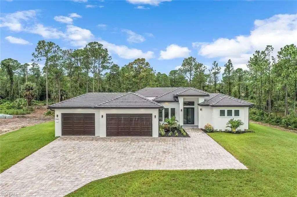 Amazing Location in Golden Gate Estates