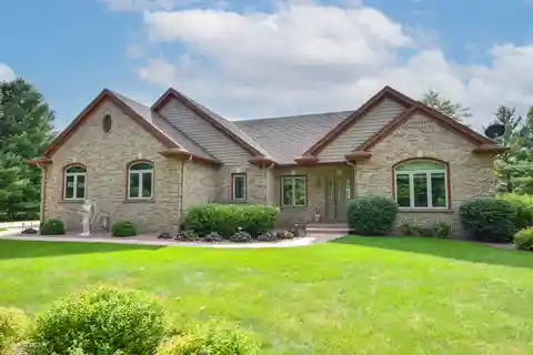 Impressive Split Ranch Home in Watercress Springs